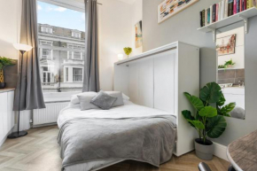 Studio Apartment, West London, Next to Station